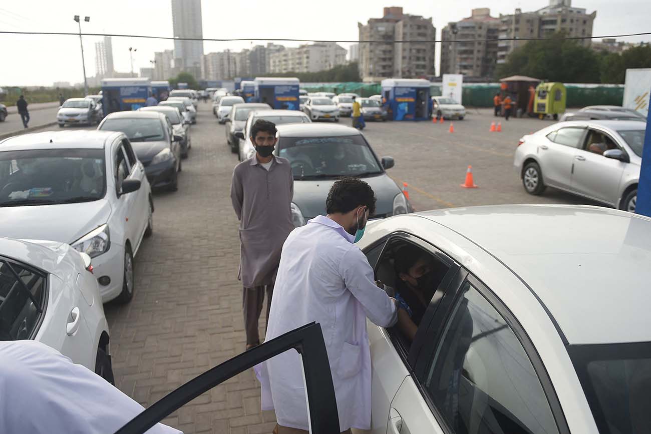  Pakistan Capai Target 1 Juta Vaksinasi per Hari