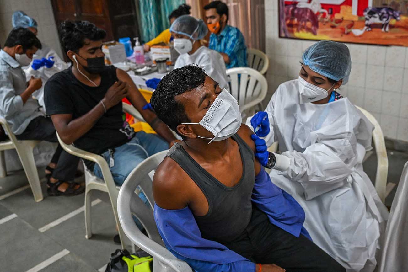 Vaksinasi Covid-19 Hampir Capai 4,5 Miliar Dosis di Seluruh Dunia