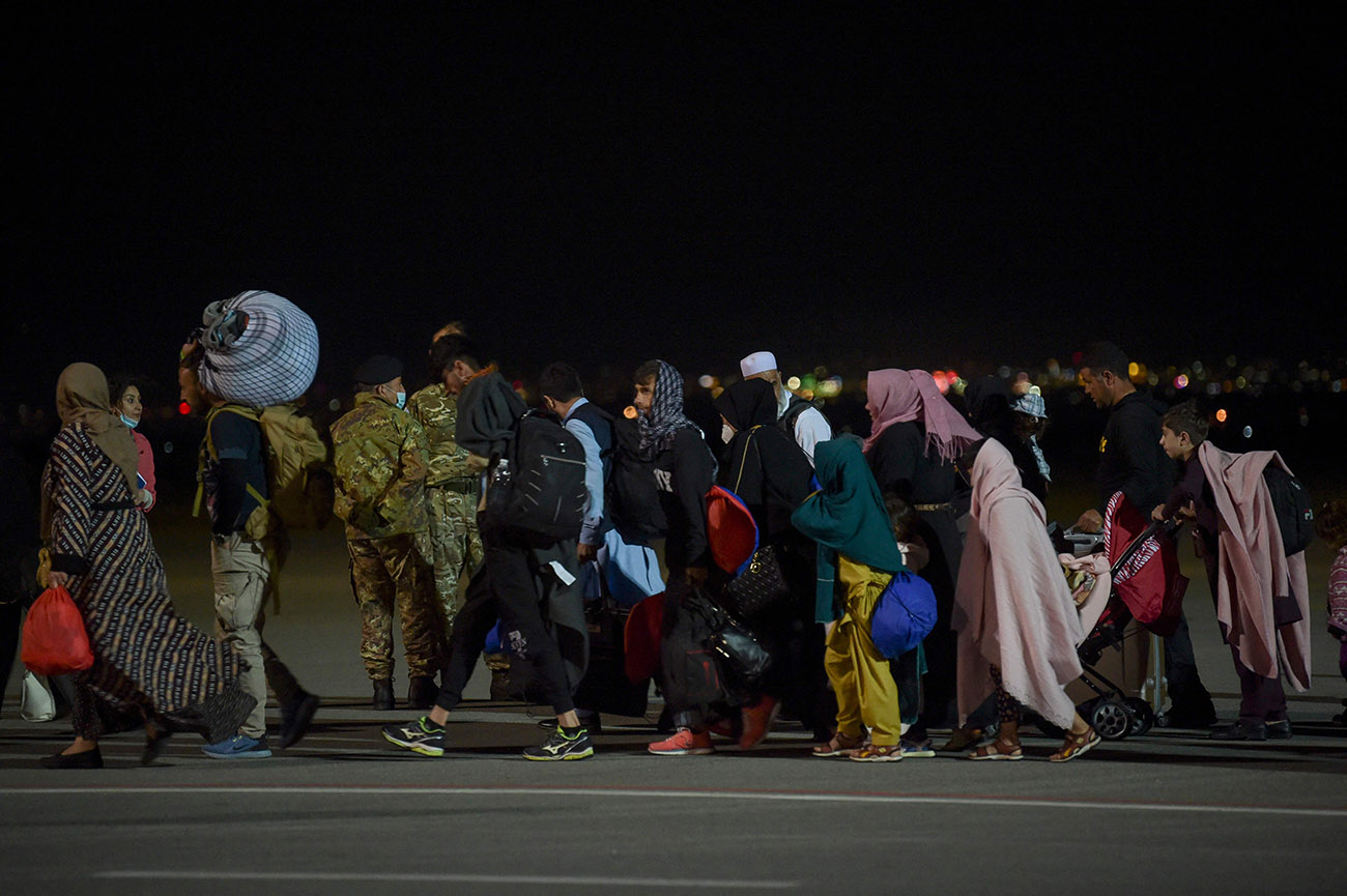 Gelombang Pertama Pengungsi Afghanistan