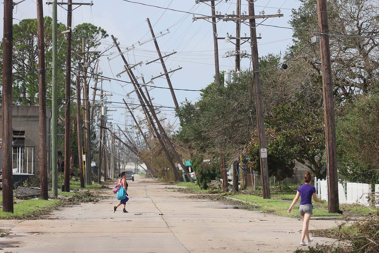 Badai Ida Hantam Louisiana