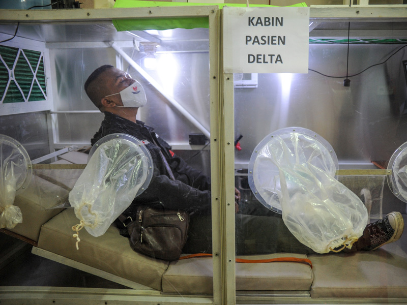 Kabin Pasien Covid-19 Di Pasar Andir Bandung