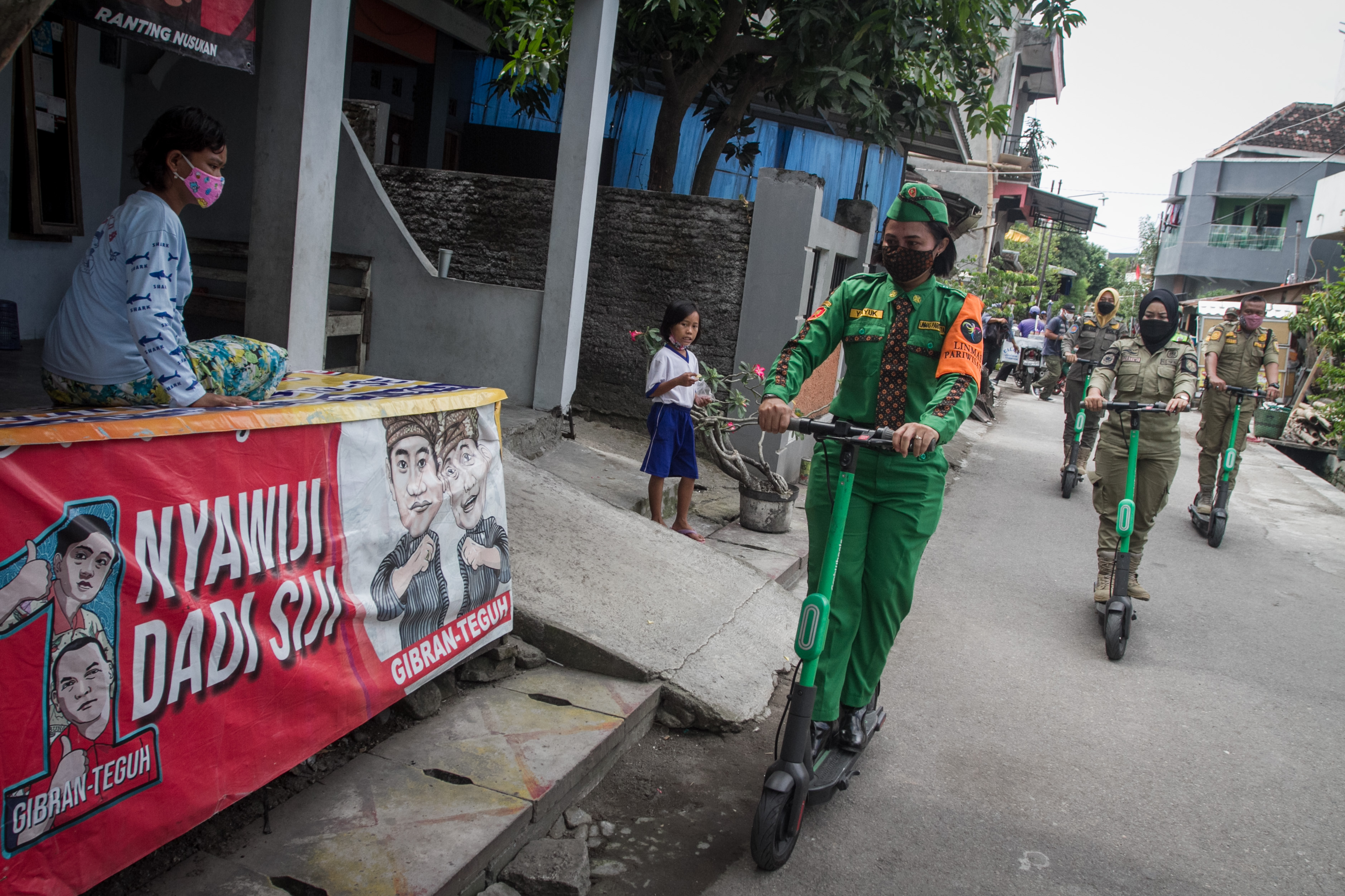 Sosialisasi Prokes Dengan Skuter Listrik