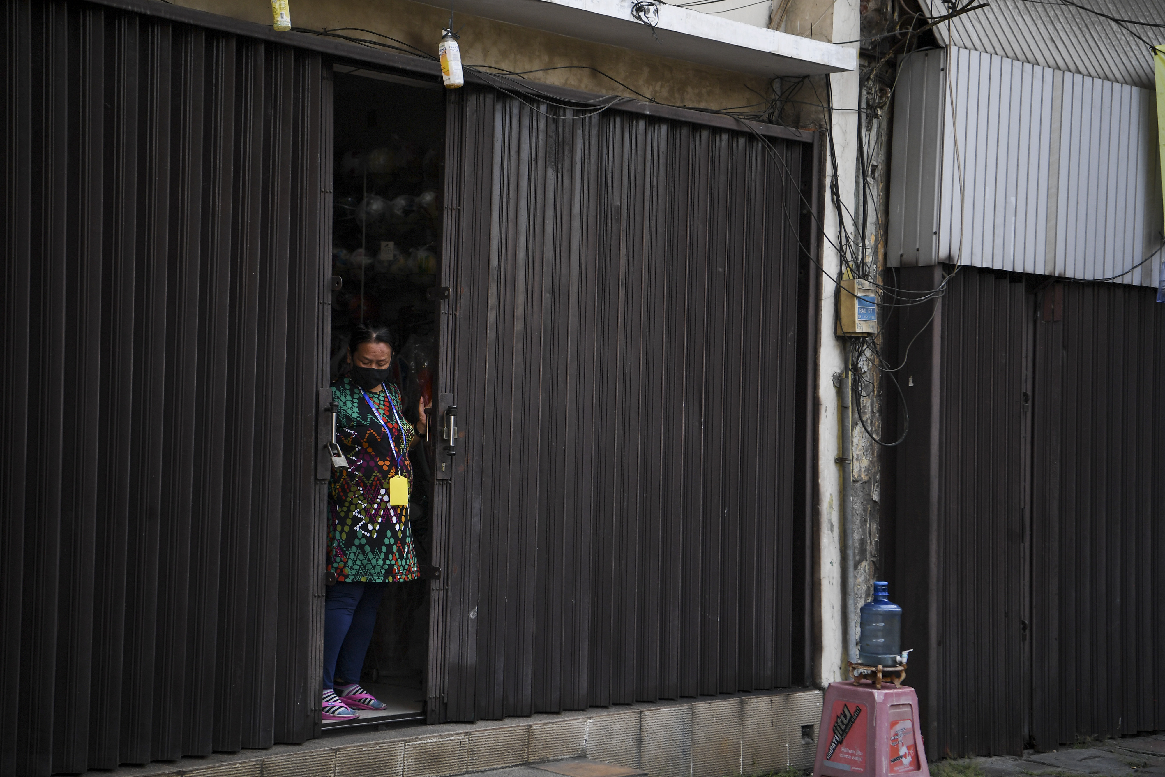 Penyesuaian Pembatasan Kegiatan Masyarakat untuk Keberlangsungan Usaha