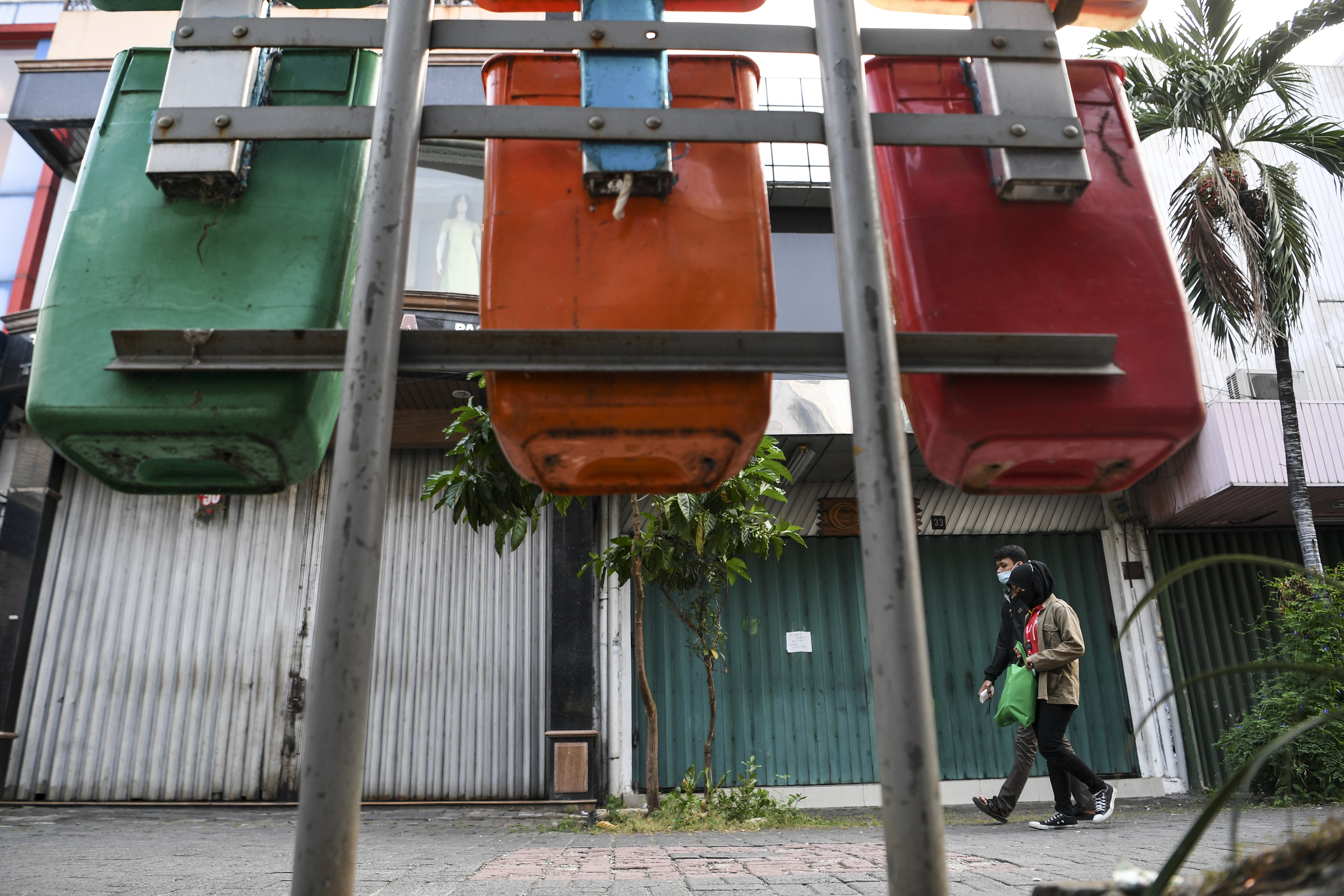 Penyesuaian Pembatasan Kegiatan Masyarakat untuk Keberlangsungan Usaha