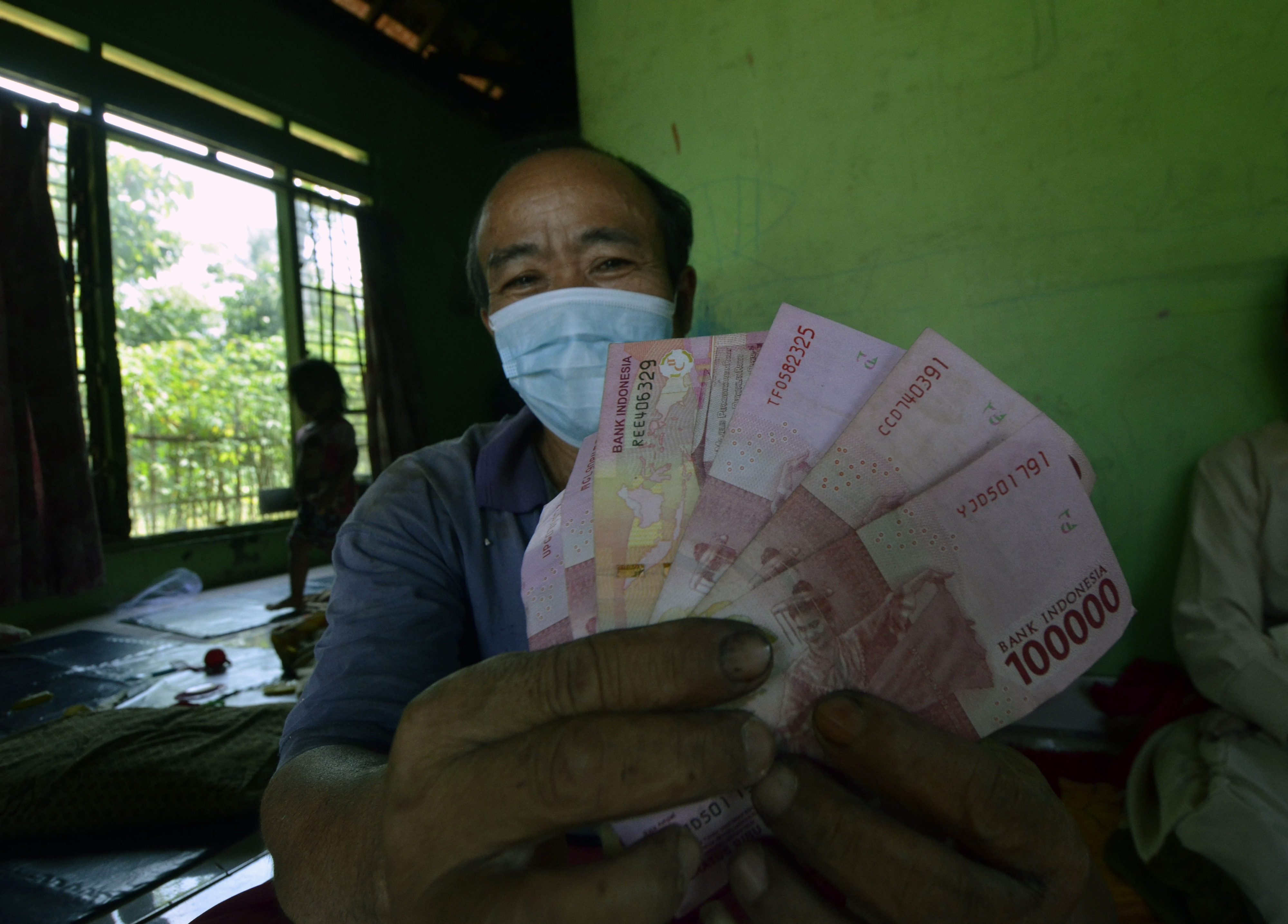 Penyaluran BST di Lampung