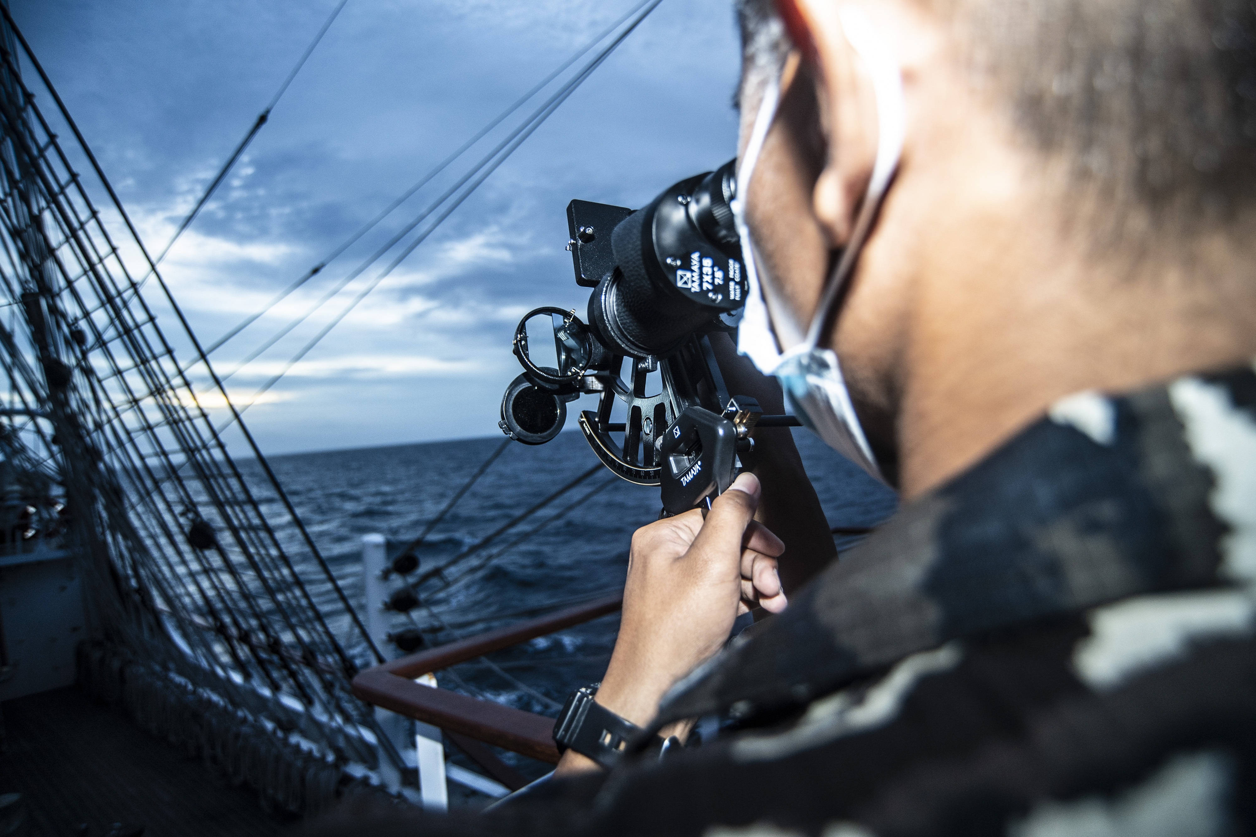 Praktek Navigasi Astronomi untuk Keadaan Darurat