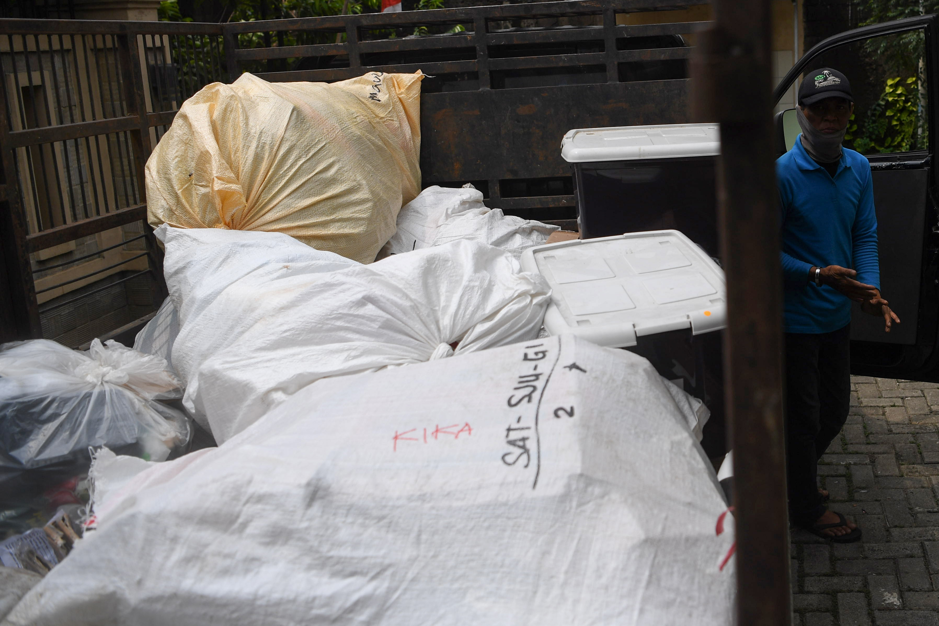 Layanan Jemput Bank Sampah