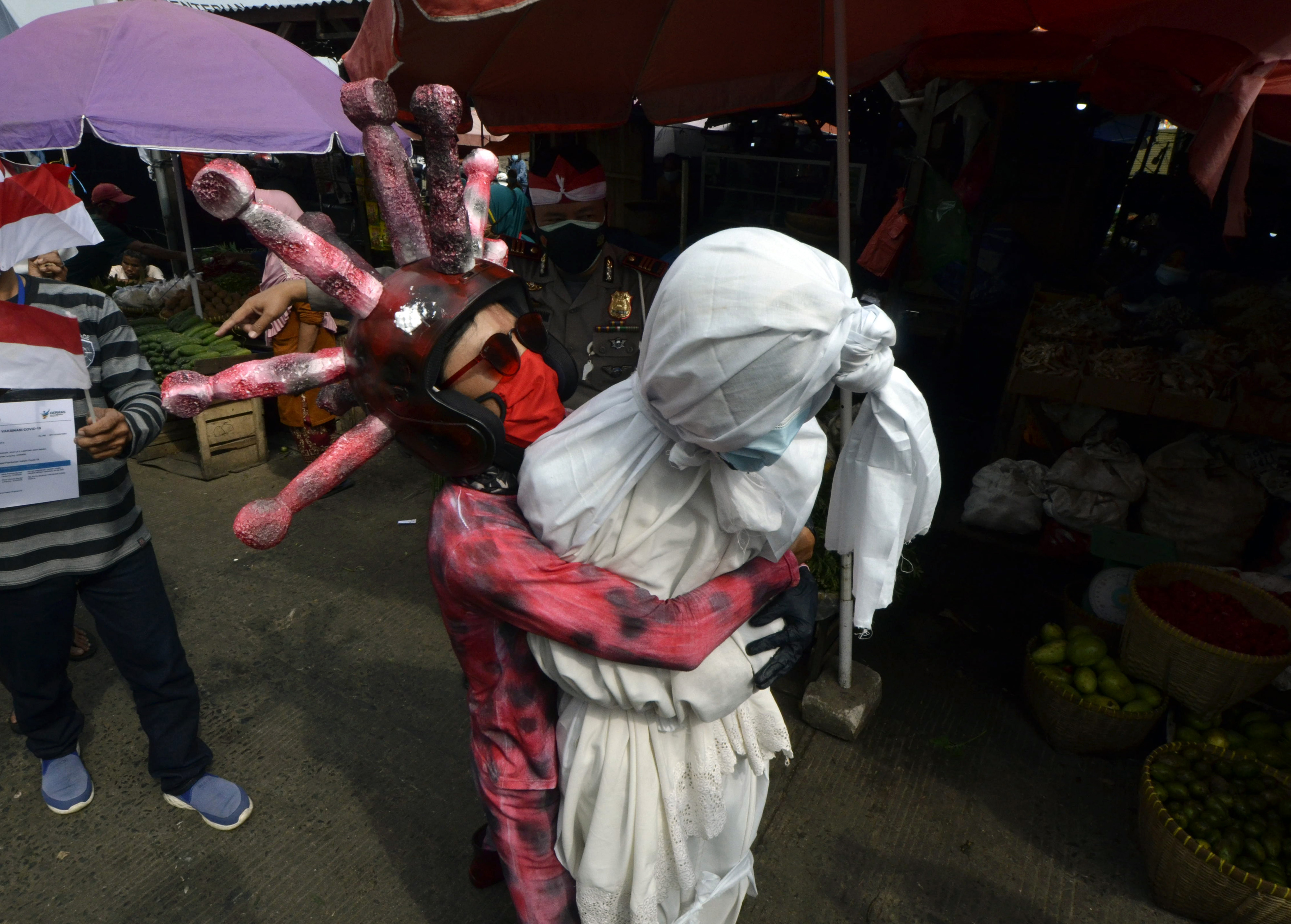 Sosialisasi Prokes di Pasar Tradisional