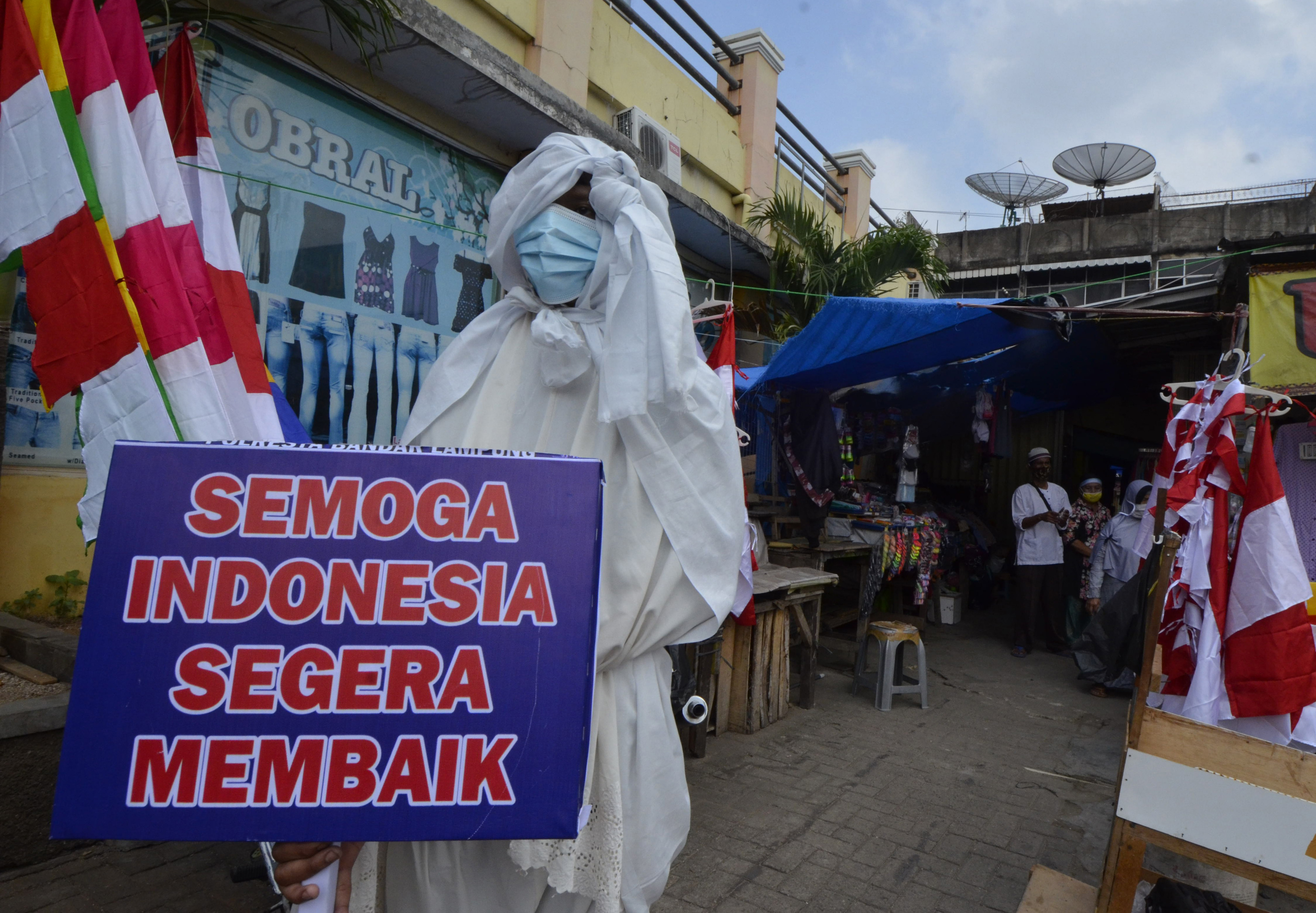 Sosialisasi Prokes di Pasar Tradisional