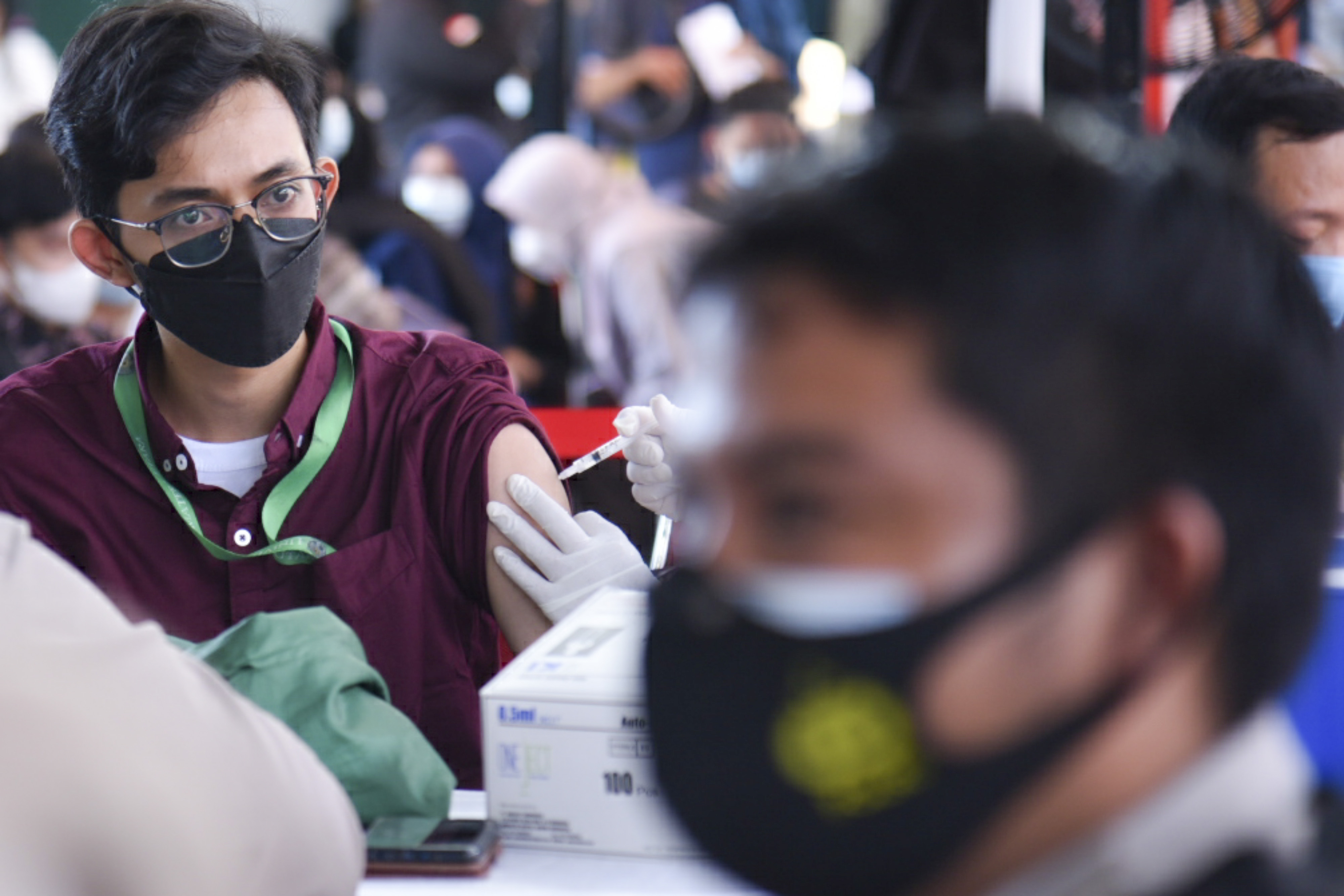 Vaksinasi Massal untuk Mahasiswa dan Pelajar