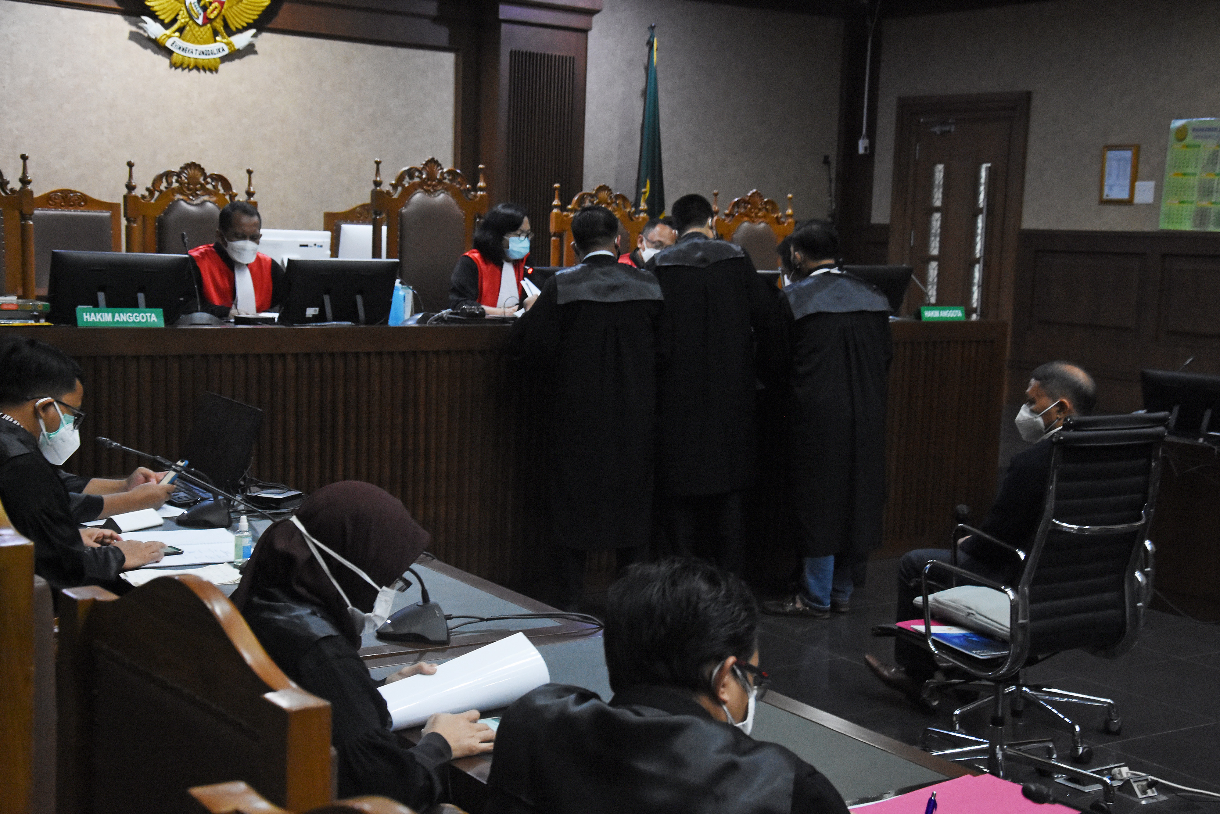 Sidang Dakwaan RJ Lino