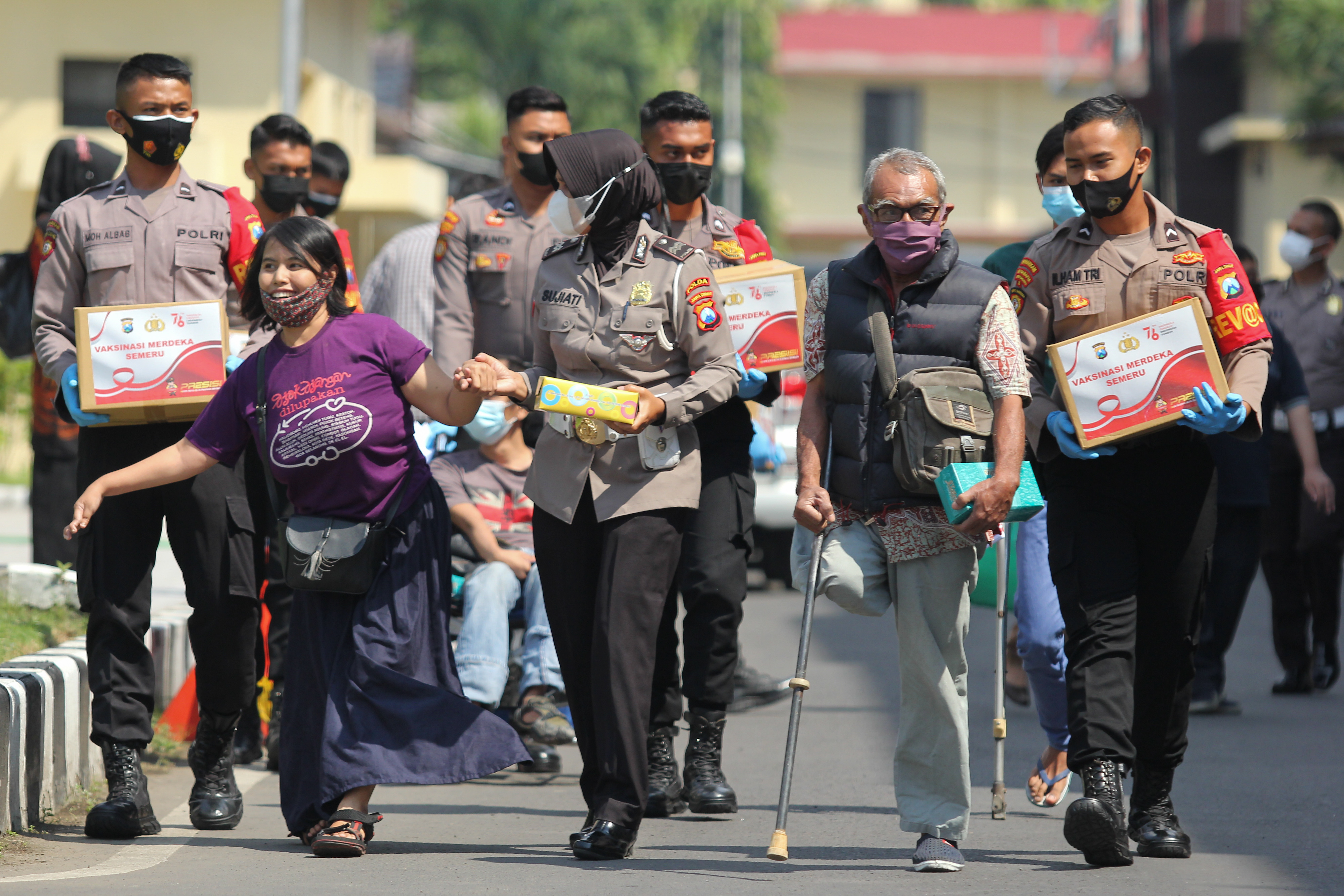 Vaksinasi Coid-19 Penyandang Disabilitas dan ODGJ di Surabaya