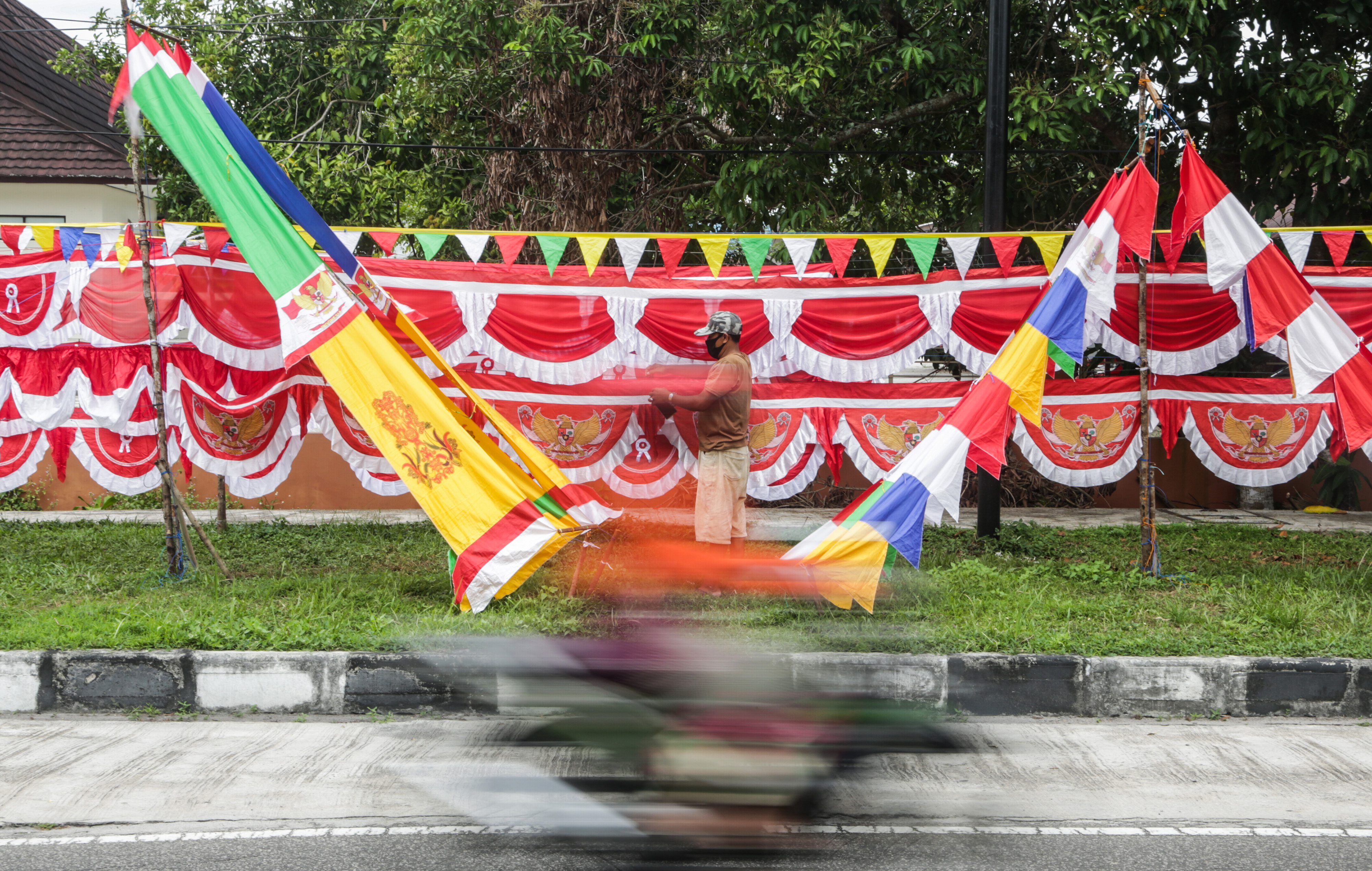 Penjualan Pernak Pernik Hiasan Kemerdekaan di Palangkaraya Menurun