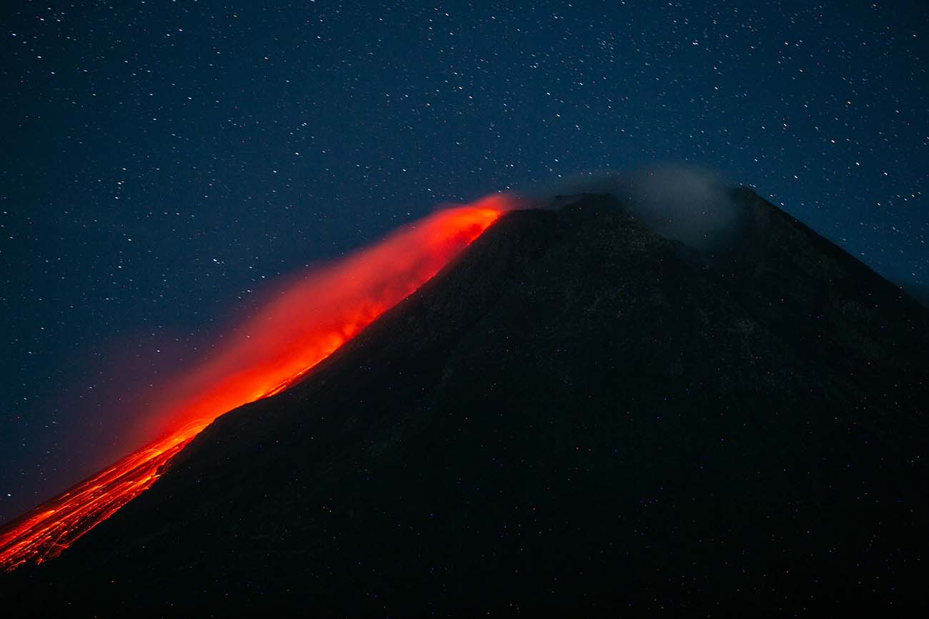 Lava Pijar Gunung Merapi 