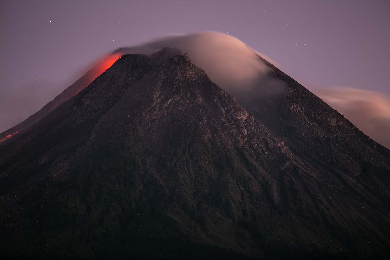 Lava Pijar Gunung Merapi 