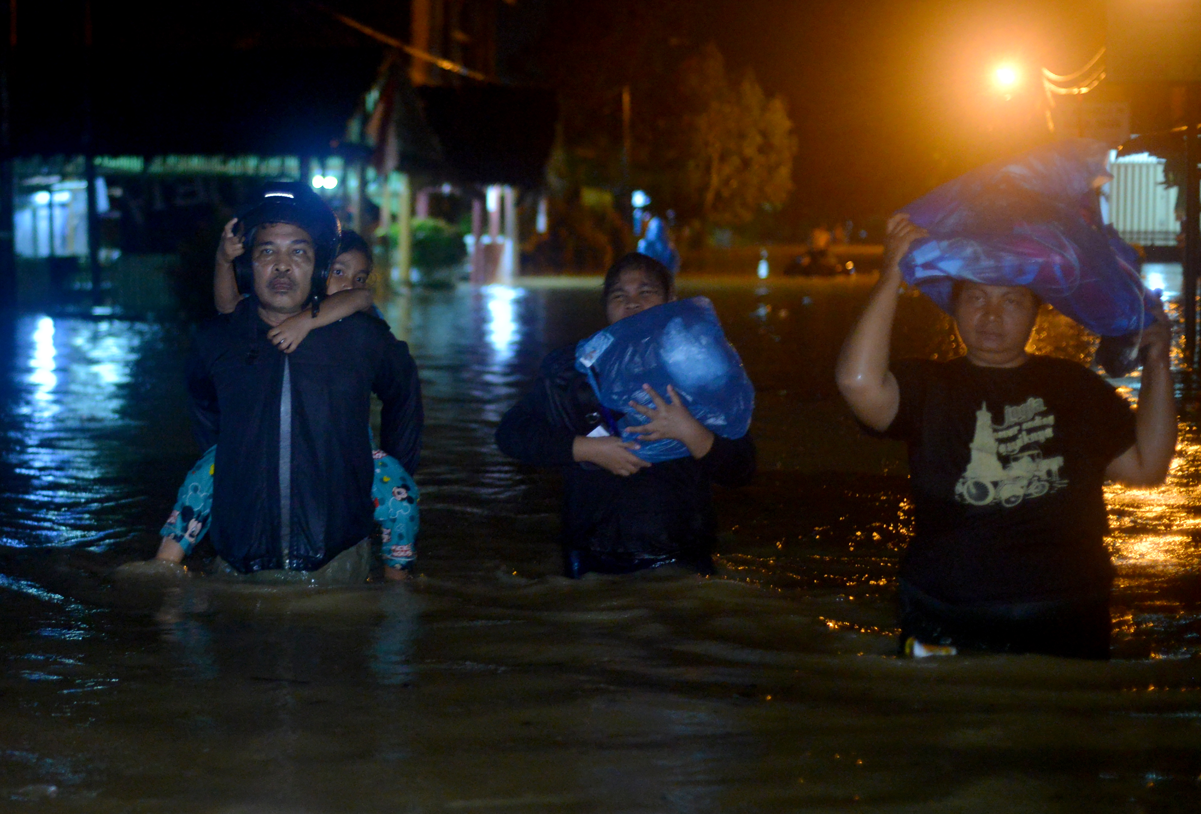Evakuasi Mandiri Akibat Banjir