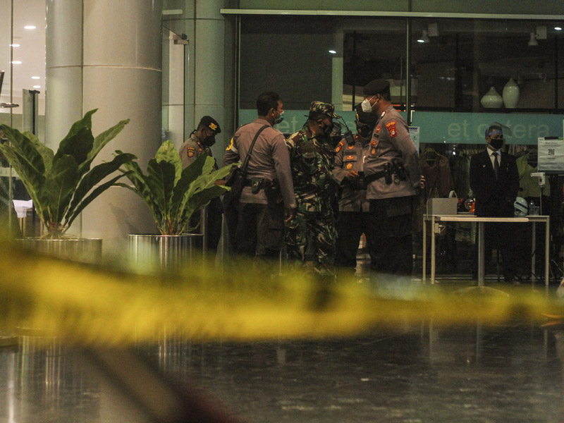 Suasana Mall Amrgocity Pasca Bangunan Ambruk