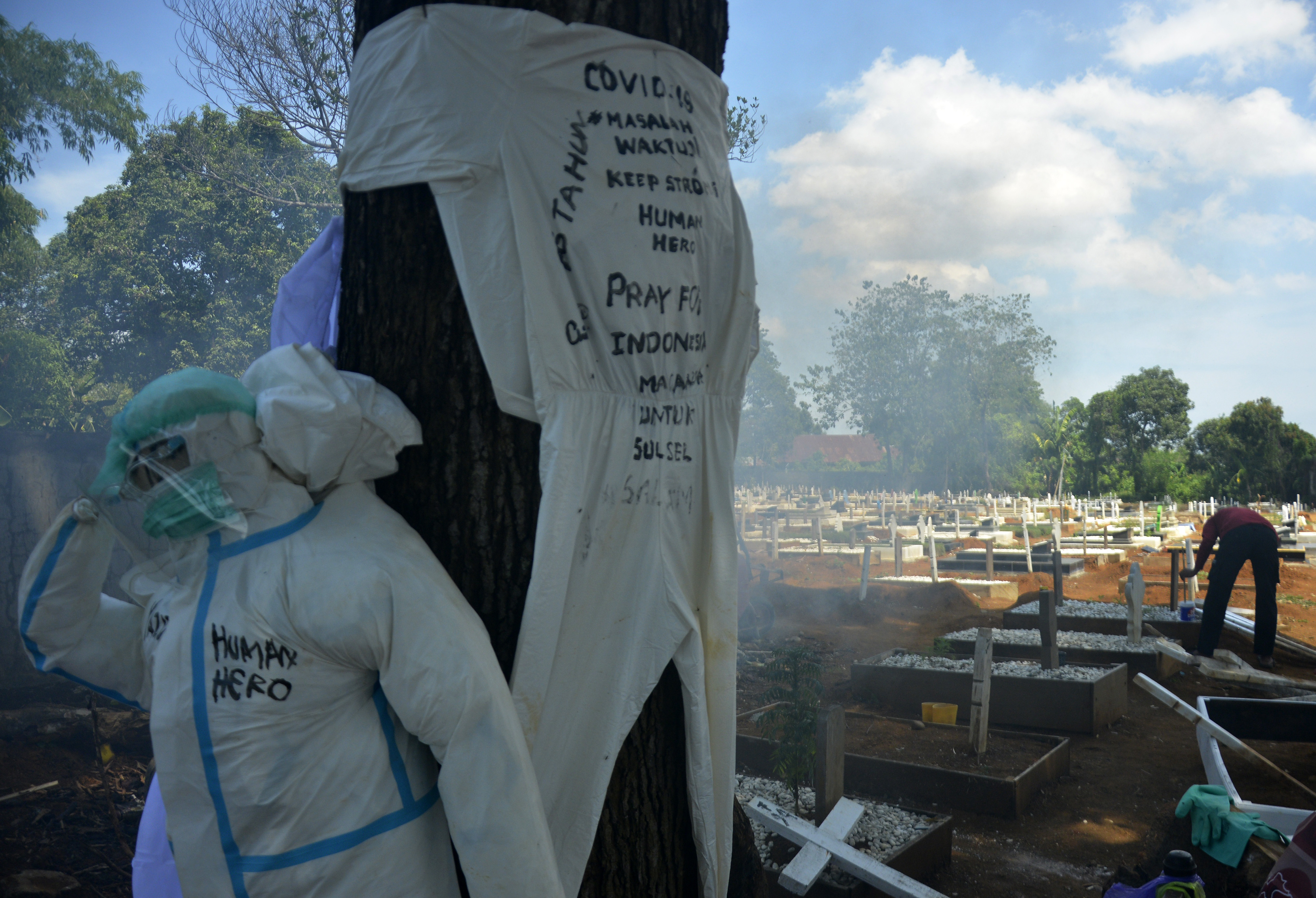 Lahan Pemakaman Khusus Covid-19 di Macanda Penuh