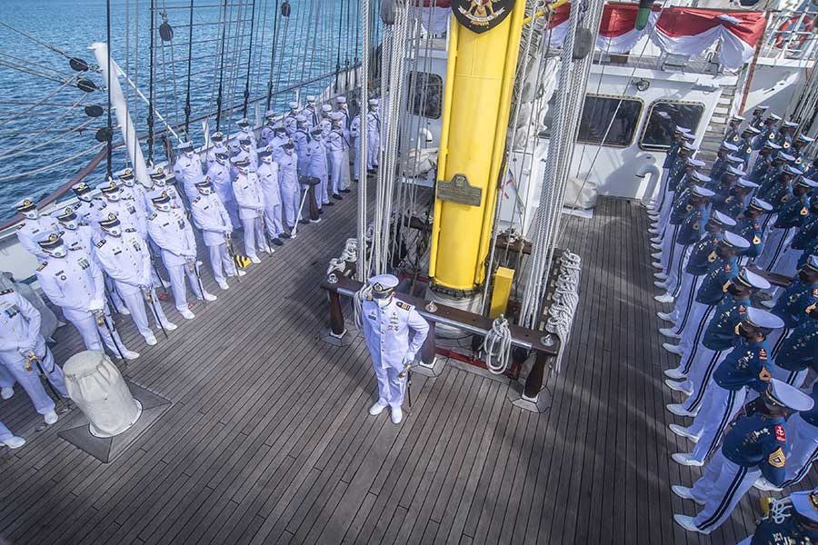 Upacara HUT Kemerdekaan RI di KRI Bima Suci 