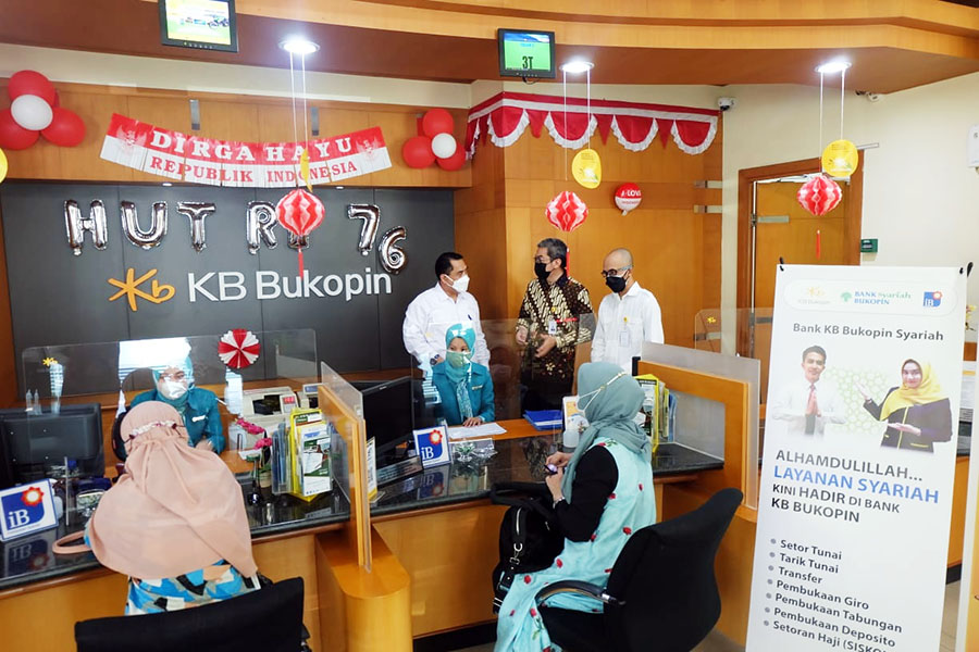 Berkomitmen Meningkatkan Pelayanan Kepada Masyarakat 