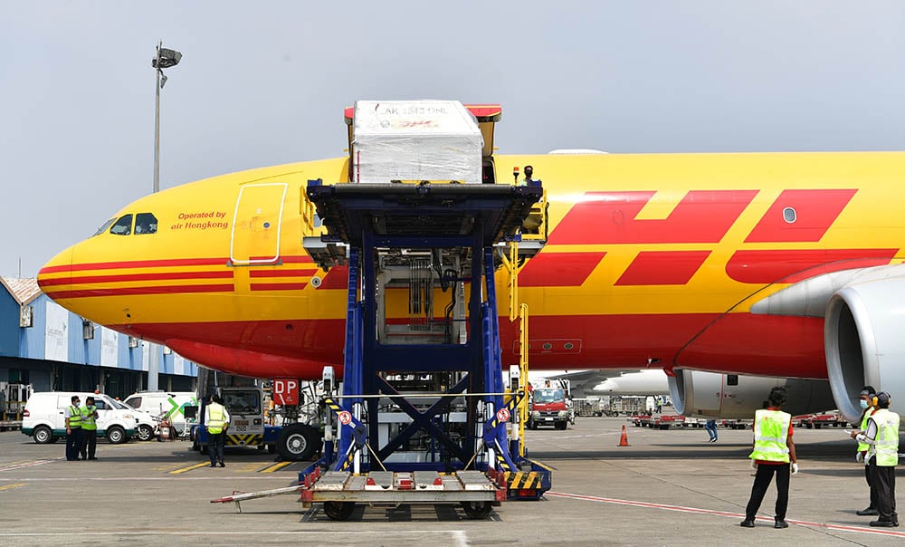 Kedatangan Vaksin Covid-19 Merk Pfizer