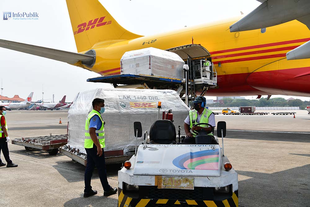 Kedatangan Vaksin Covid-19 Merk Pfizer