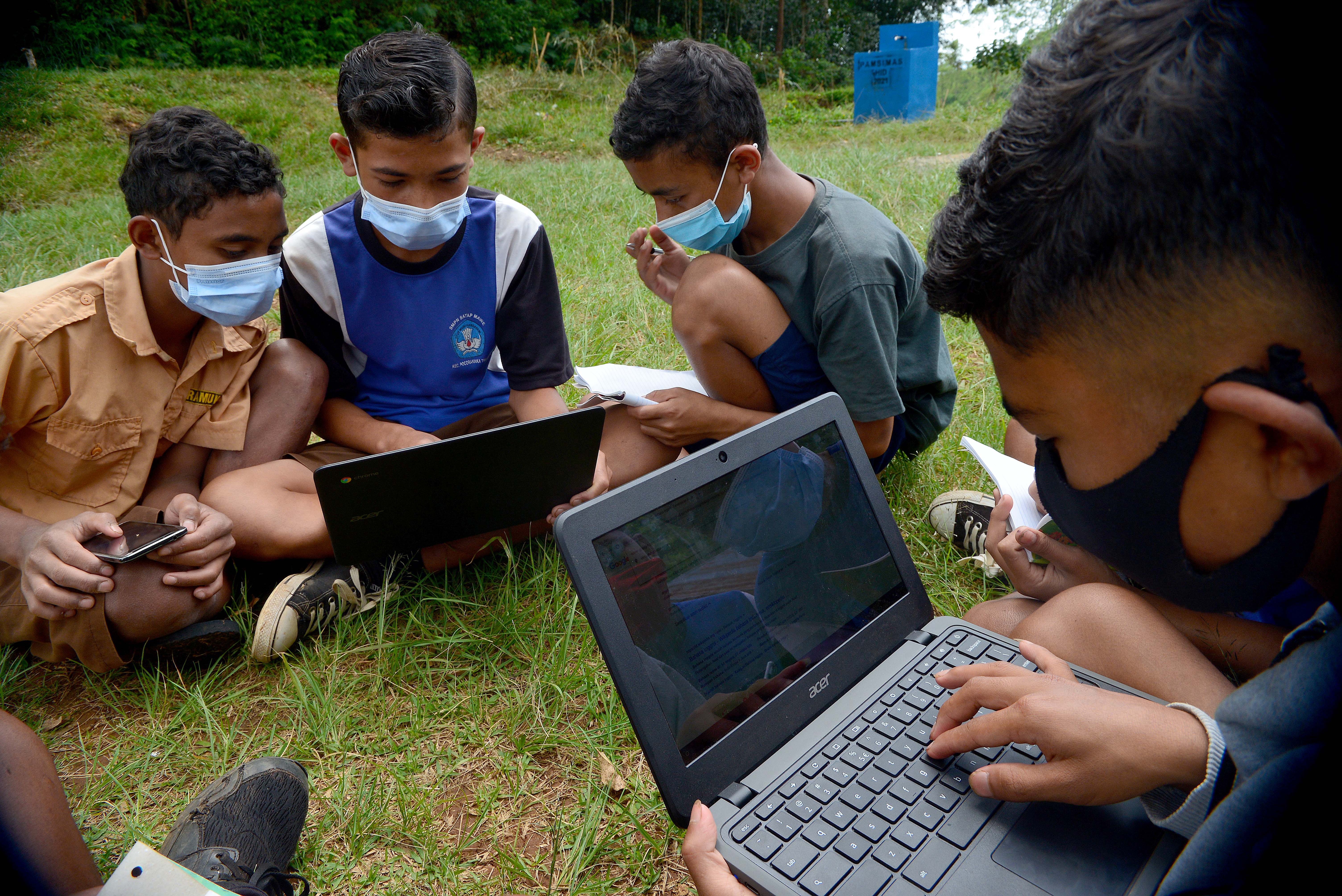 Koneksi Internet untuk Pembelajaran Jarak Jauh