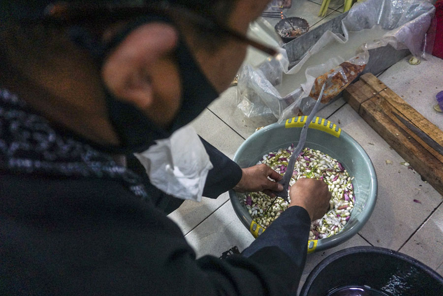  Tradisi Penjamasan Pusaka Abirawa di Pendopo Kabupaten Batang