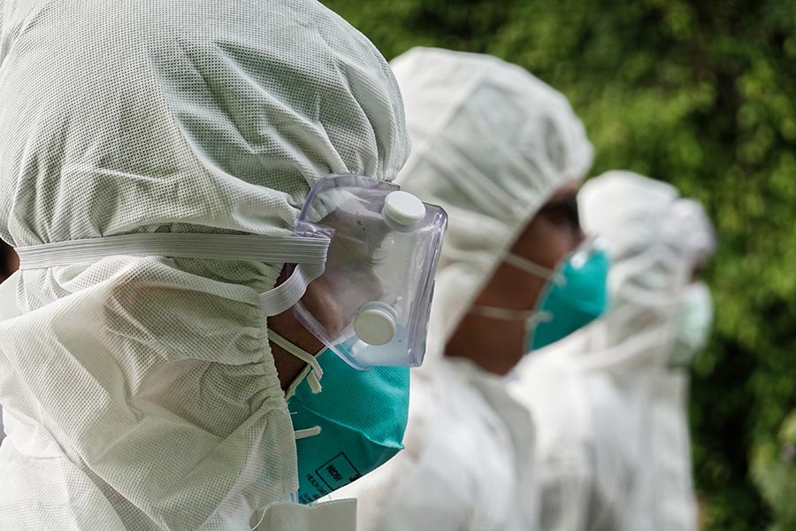 Tenaga Kesehatan Gelar Upacara HUT Kemerdekaan RI 