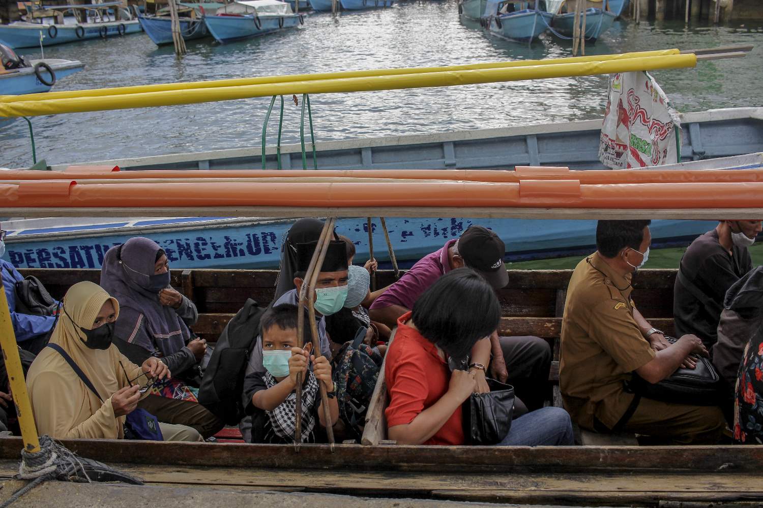 Motor Sangkut Sarana Transportasi Antar Pulau di  Batam
