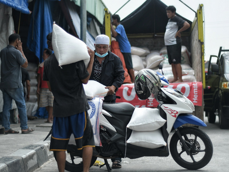 Stok Beras Aman Selama PPKM Level 4