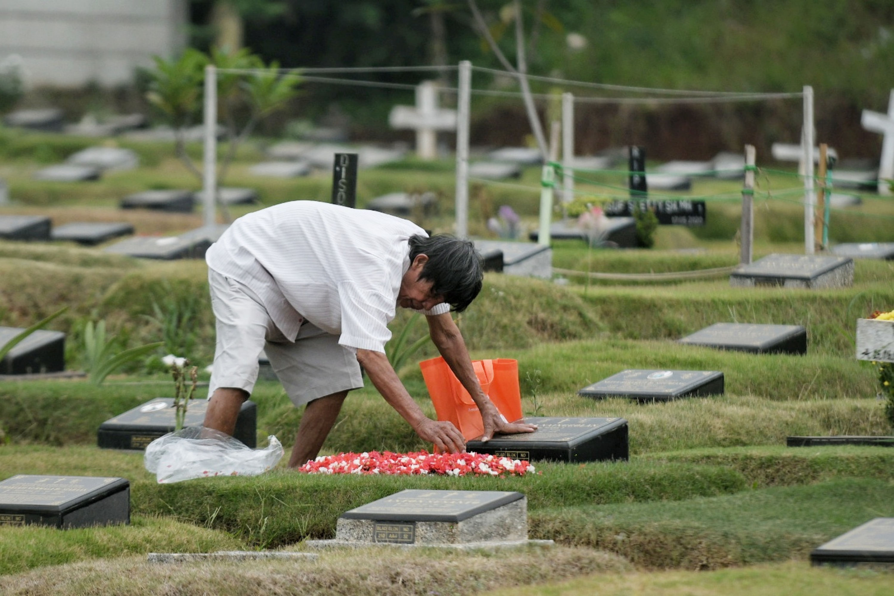 TPU Pondok Rangon Tidak Melayani Pemakaman Baru
