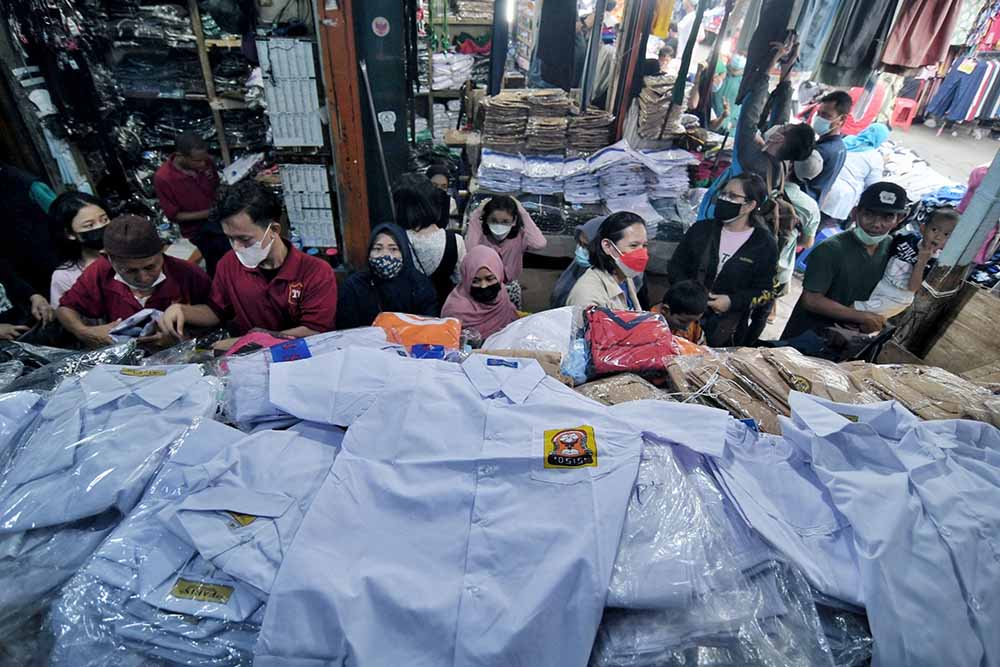 Penjulalan Seragam Sekolah Meningkat Menjelang Pembelajaran Tatap Muka