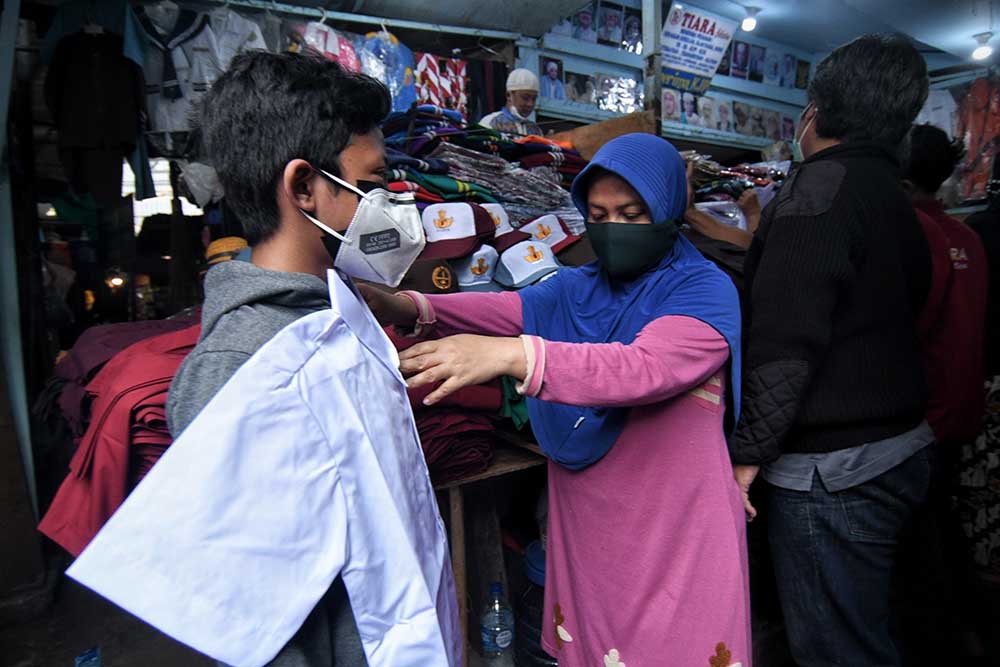 Penjulalan Seragam Sekolah Meningkat Menjelang Pembelajaran Tatap Muka