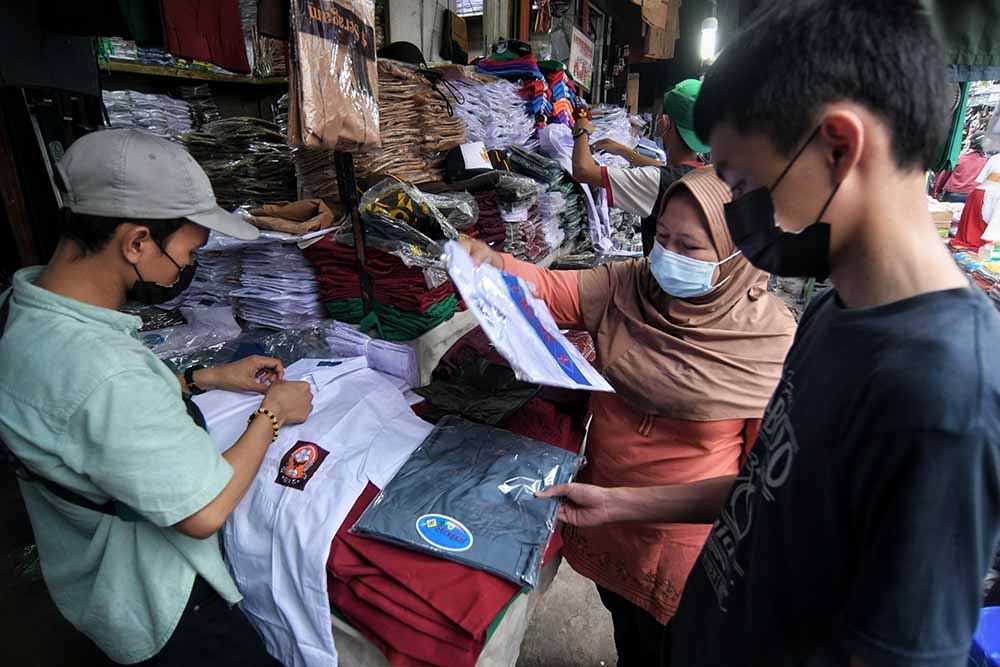 Penjulalan Seragam Sekolah Meningkat Menjelang Pembelajaran Tatap Muka