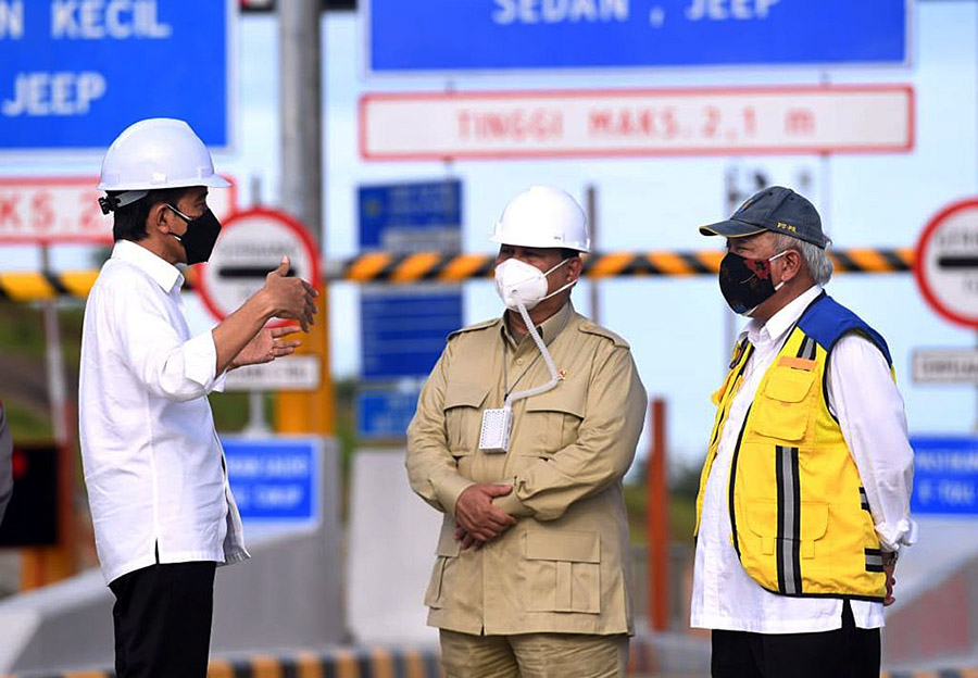 Presiden Jokowi Resmikan Tol Pertama di Kalimantan 