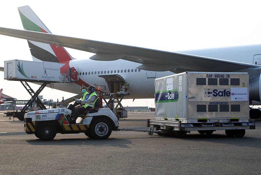 Indonesia Kedatangan Vaksin AstraZeneca Hibah dari Inggris 