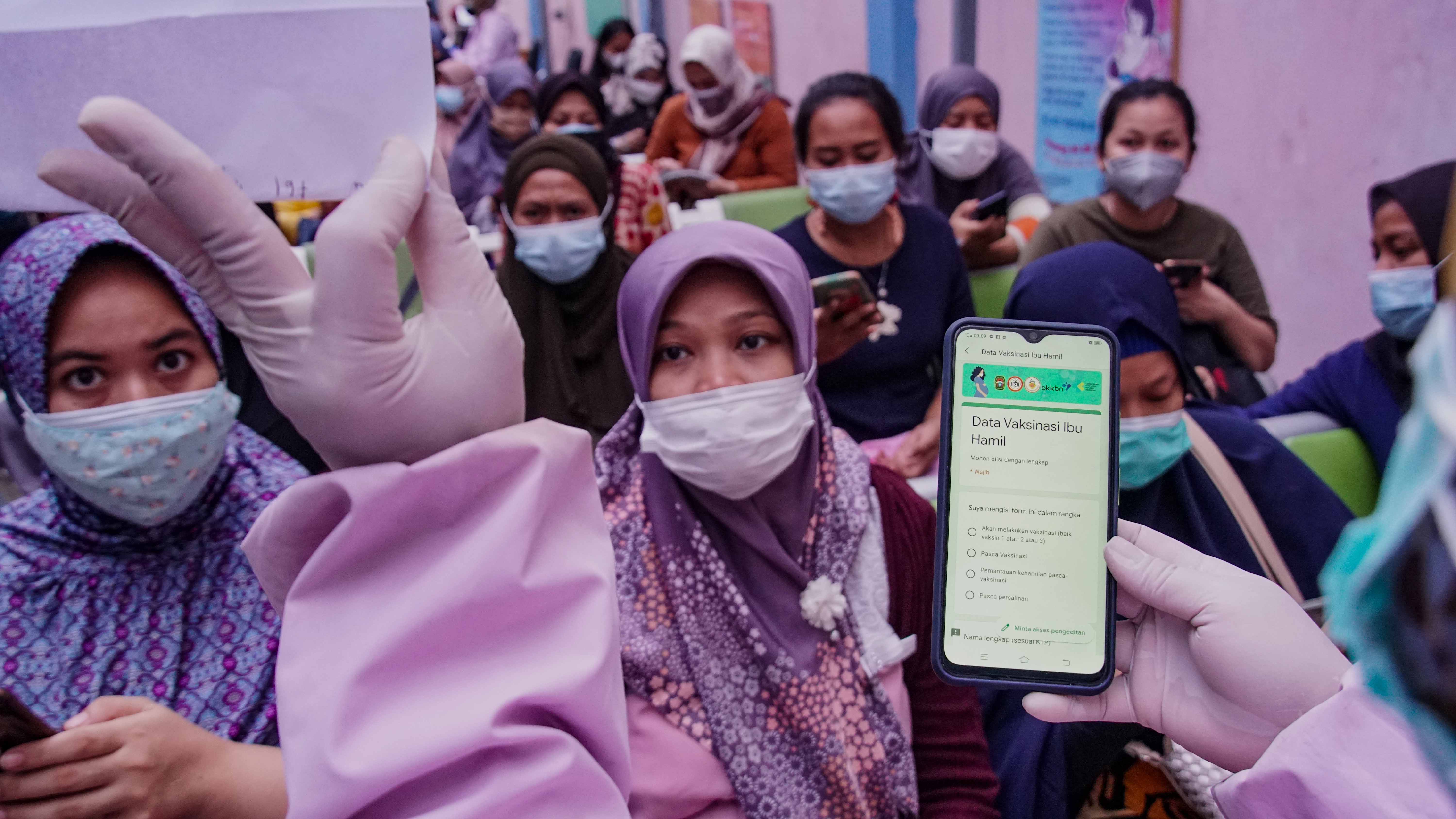 Vaksinasi Covid-19 untuk Ibu Hamil di Tangerang