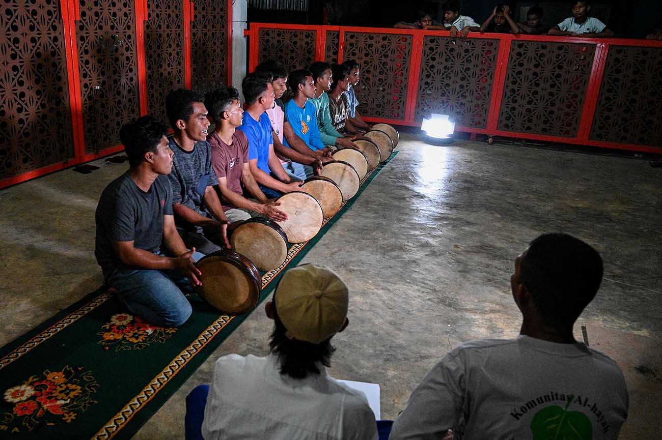 Tari Rapa’i Geleng