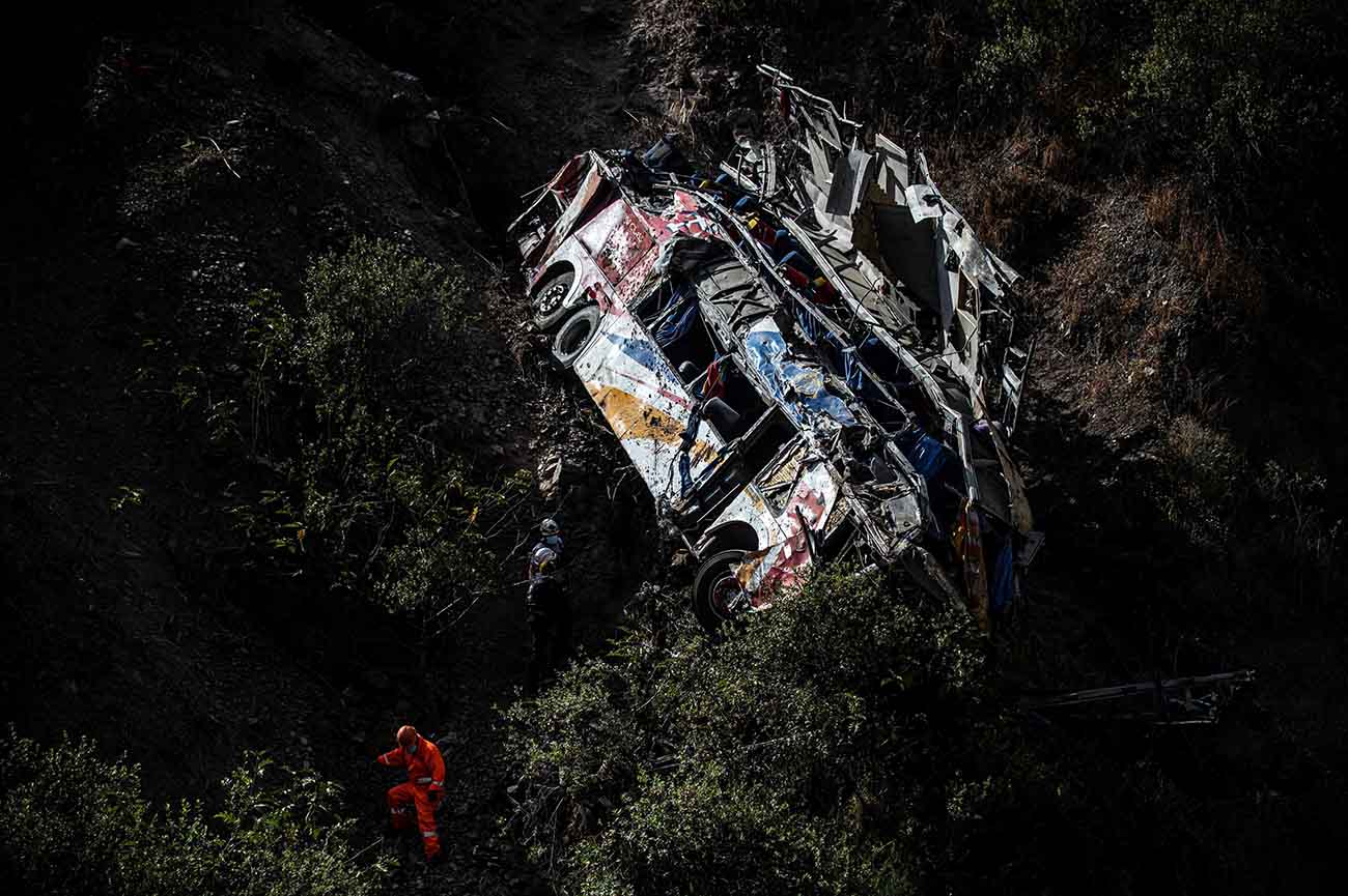  Bus Jatuh ke Jurang di Peru, 32 Tewas
