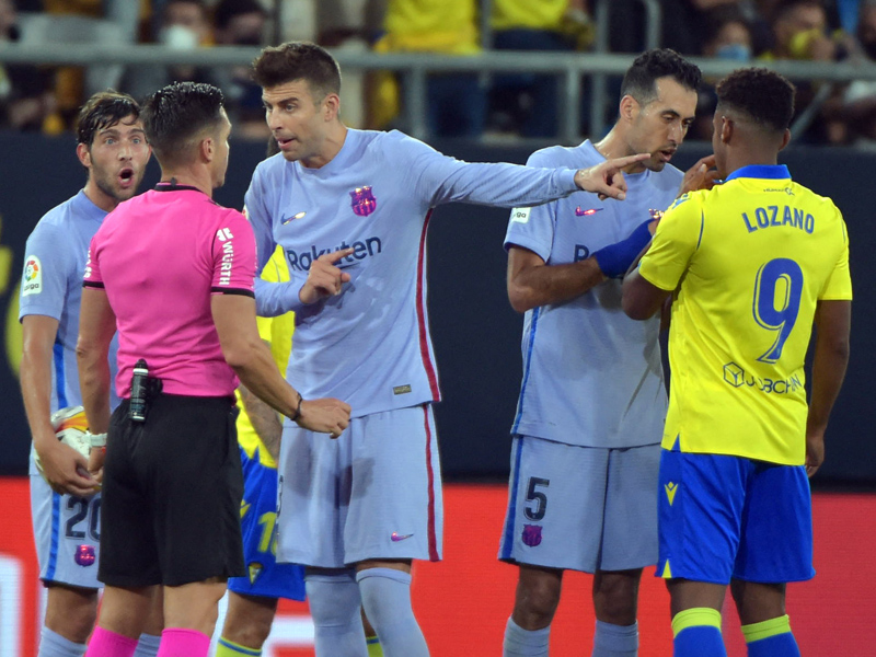 Barcelona Bermain Imbang Dengan Cadiz