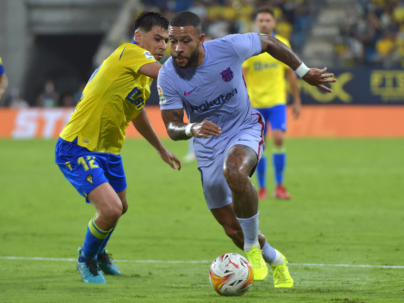 Barcelona Bermain Imbang Dengan Cadiz