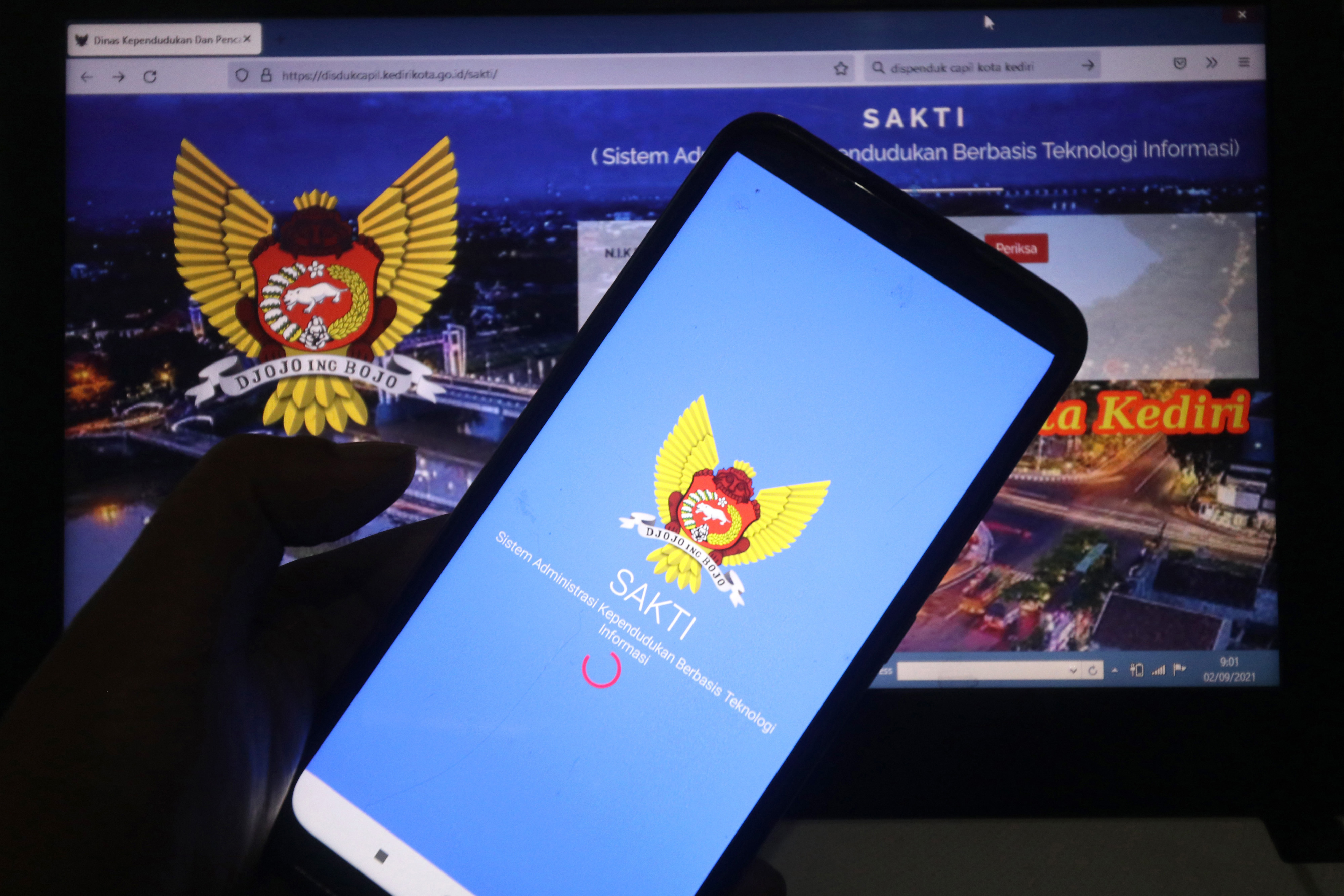 Sistem Administrasi Kependudukan Berbasis Teknologi Informasi