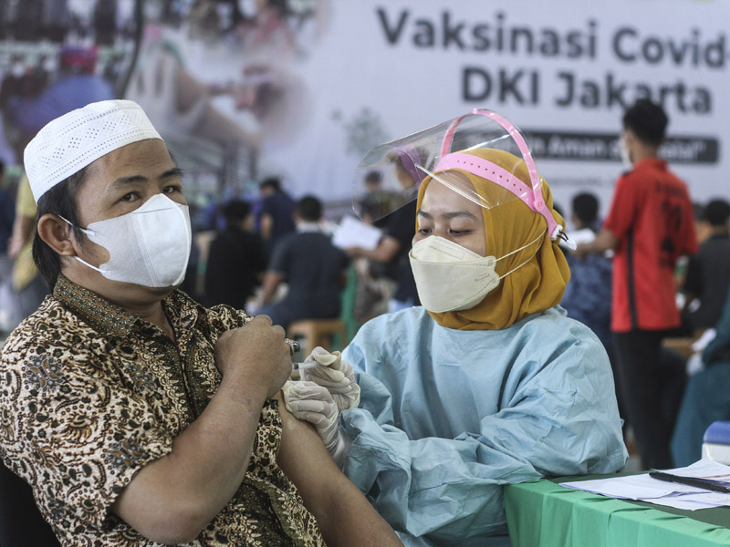 Target Vaksinasi Covid-19 Di Indonesia