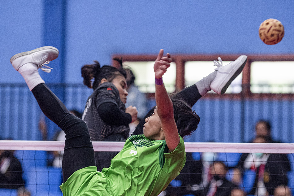 Final Sepak Takraw Ganda Putri Beregu PON 