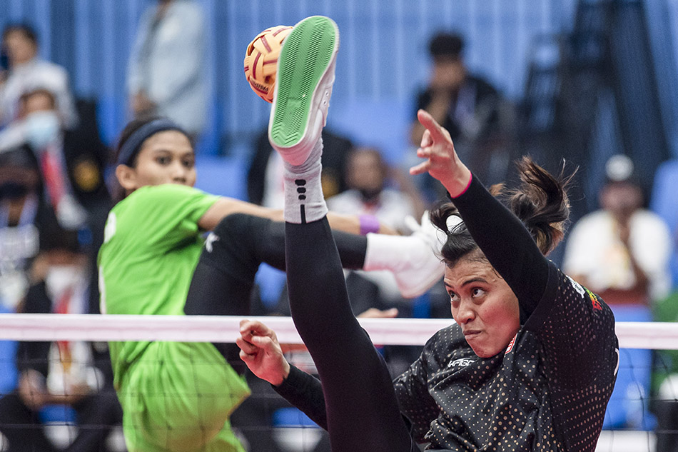 Final Sepak Takraw Ganda Putri Beregu PON 