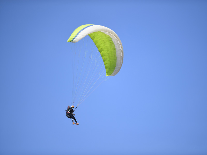 Pertandingan Perdana Paralayang Pon Papua