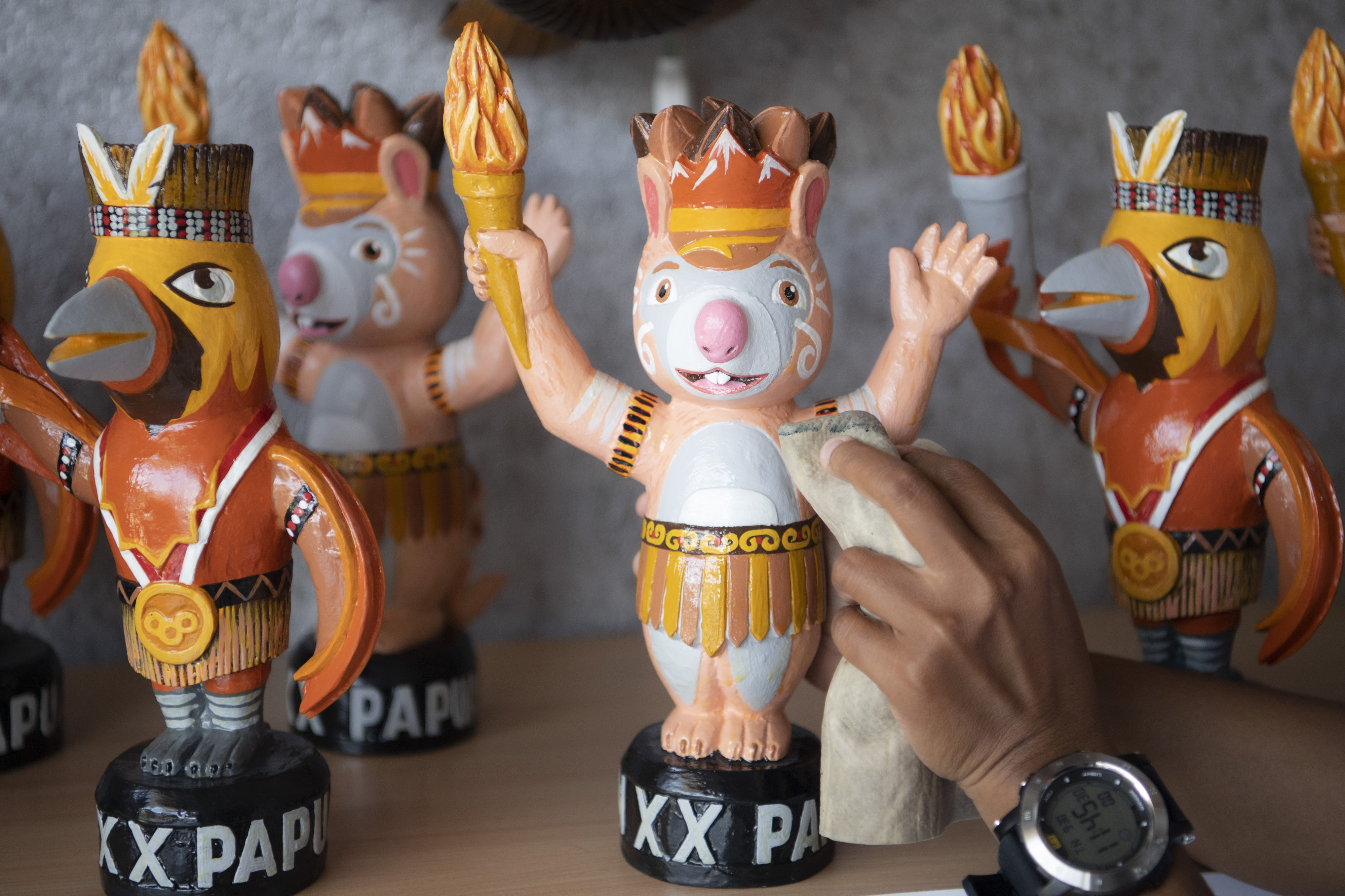 Suvenir Maskot PON Papua