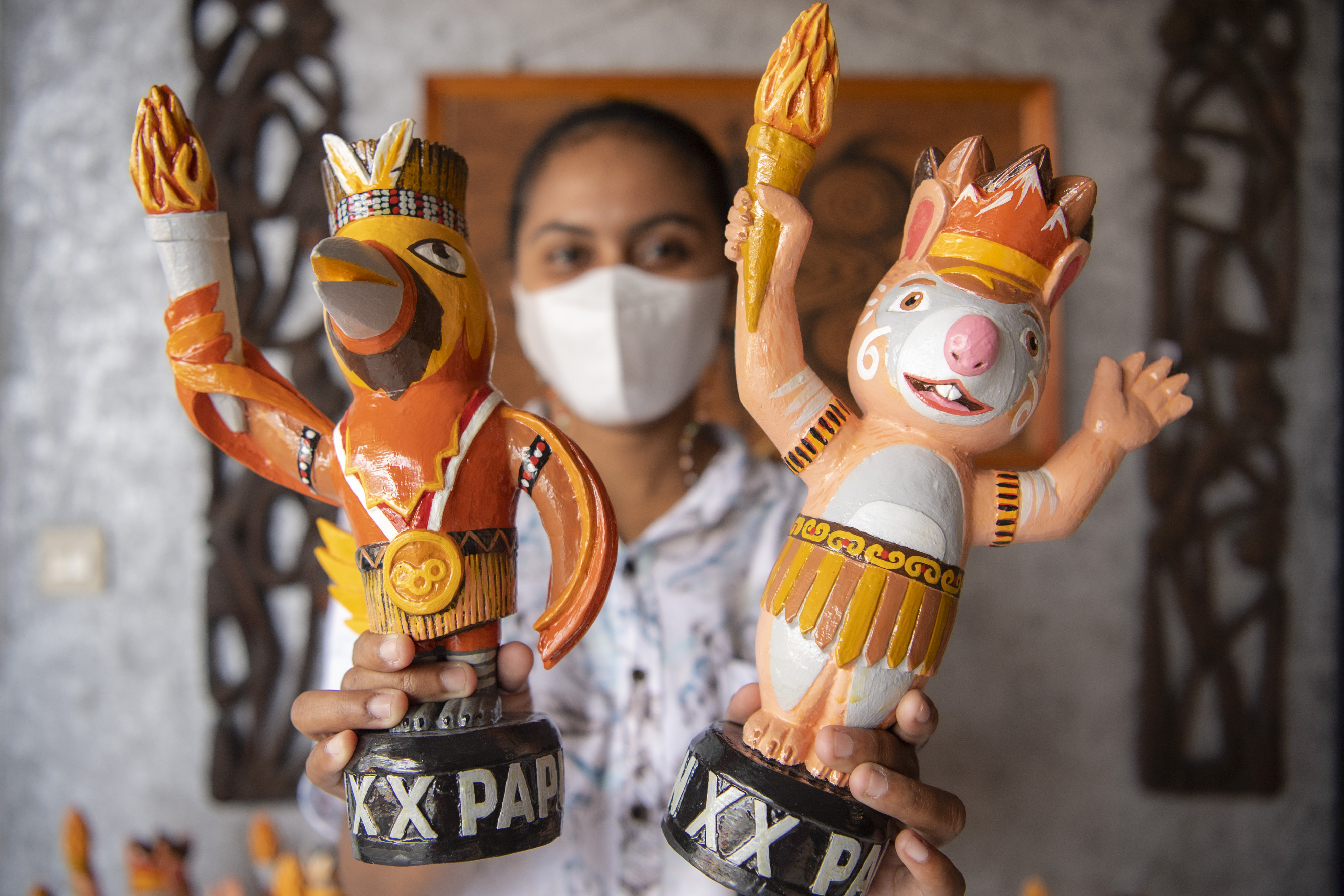 Suvenir Maskot PON Papua