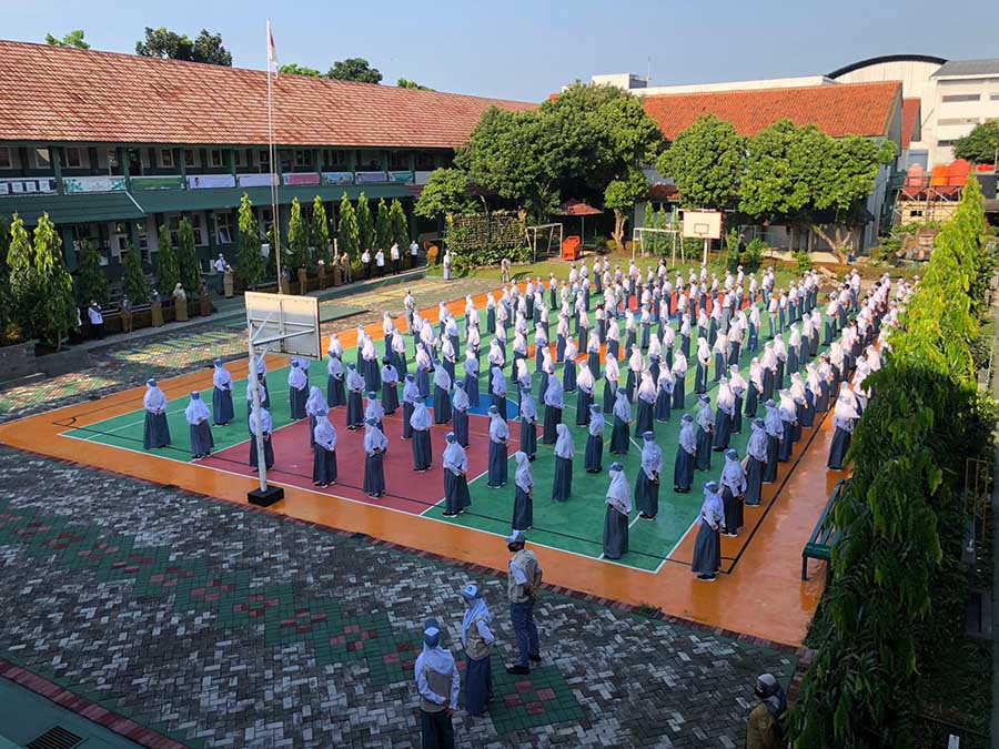Apel Pengarahan Prokes Bagi Siswa Saat Awal PTM di SMAN 2 Cibinong 